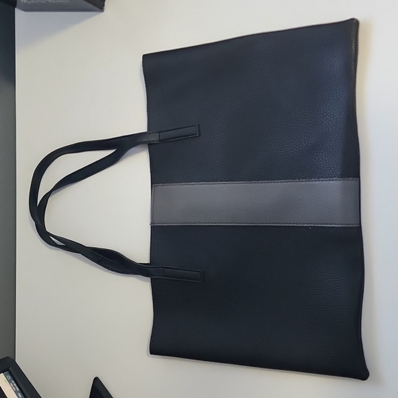 Vince Camuto Luck Tote - Picture 2 of 4